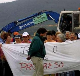 Os tribunais aprobaron a paralización, primeiro cautelar e logo definitiava, das obras